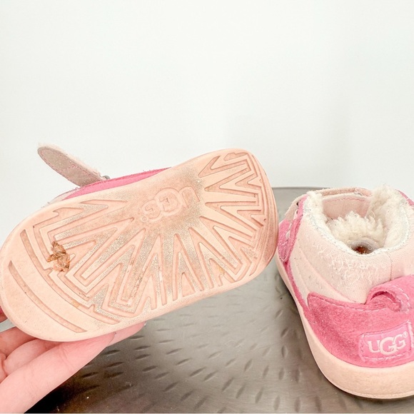 UGG PRITCHARD GENUINE SHEARLING LINED BOOTIE PINK AZALEA BABY - Picture 6 of 8